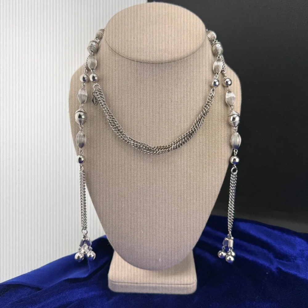 Vintage‎ Sarah Coventry Lariat Necklace Silver Tone 36